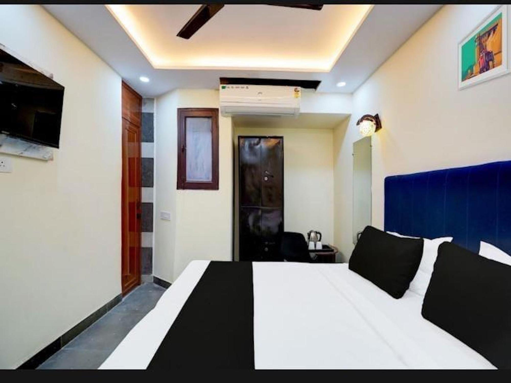 Hotel City Palace New Delhi Exterior photo